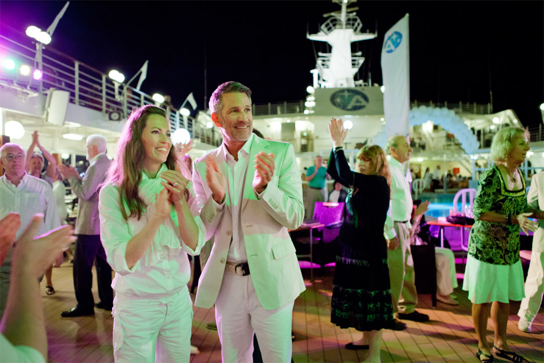 Enjoy dinner and dancing under the stars at one of Azamara’s White Night Parties. 