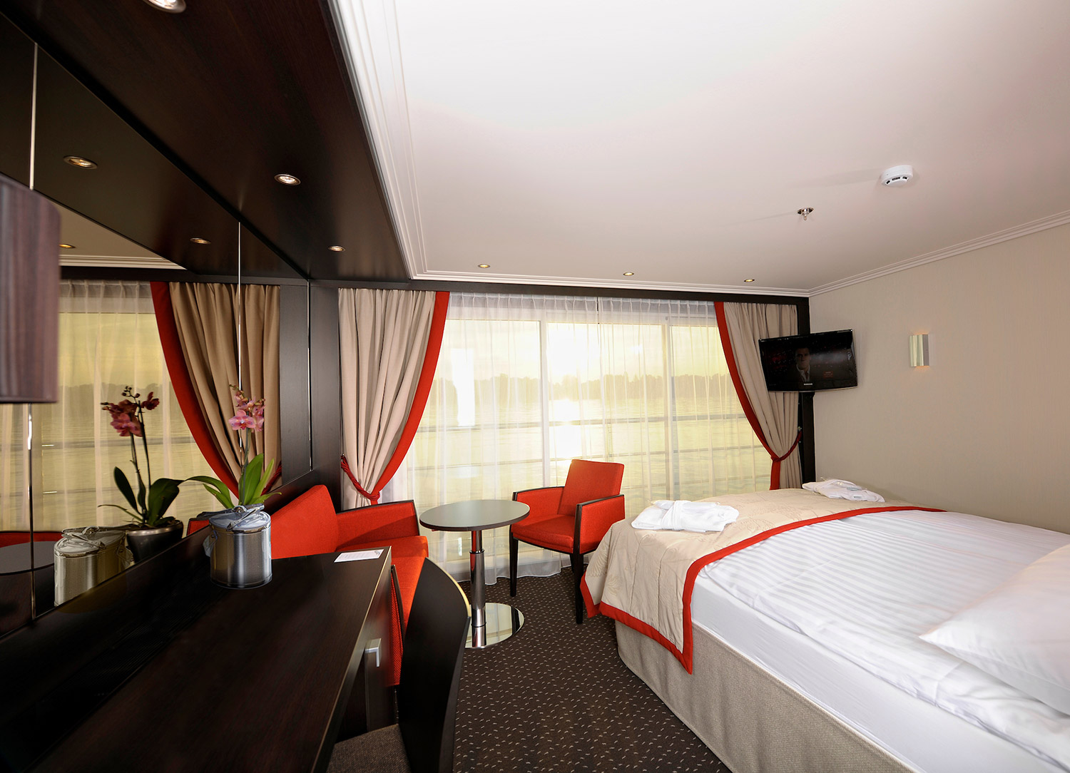 Panorama Suite - Bedroom
