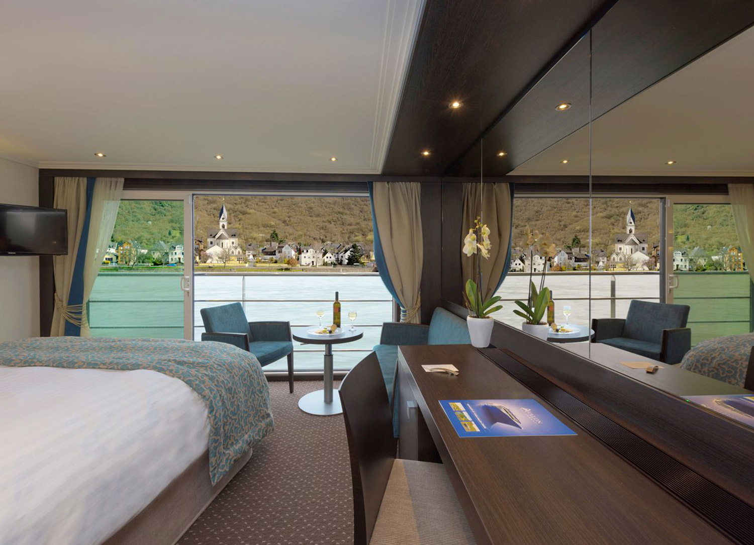 Panorama Suite - Bedroom