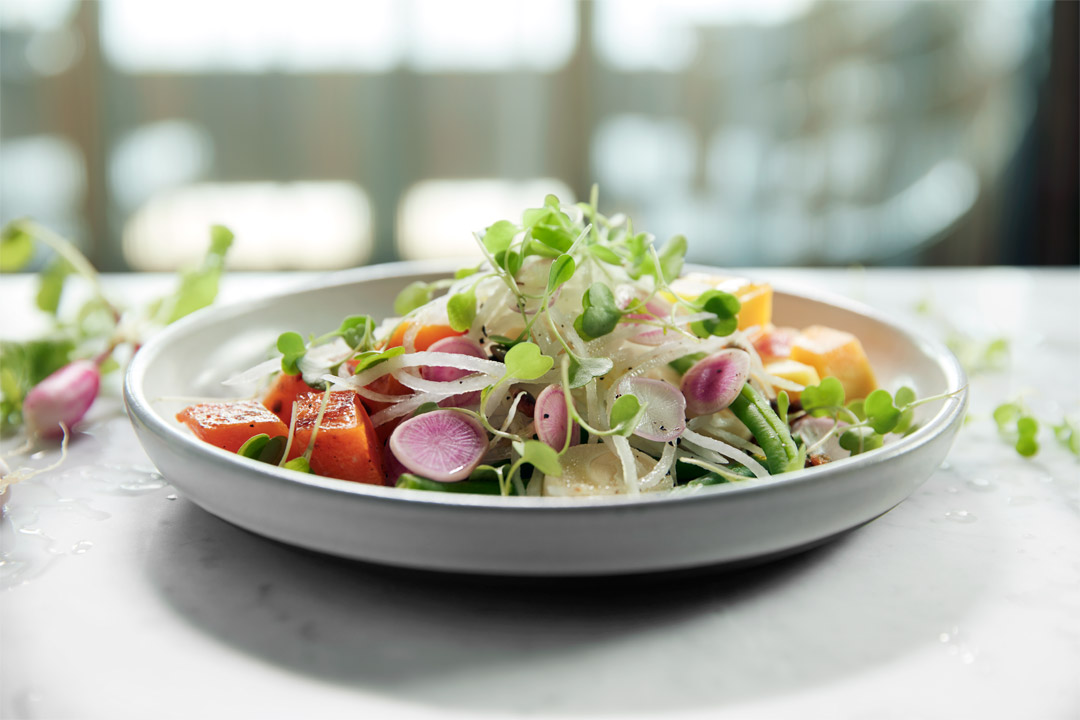  No matter where you choose to dine onboard <em>Norwegian Escape</em>, you’re in for some of the most delicious cuisine you’ve ever tasted! 