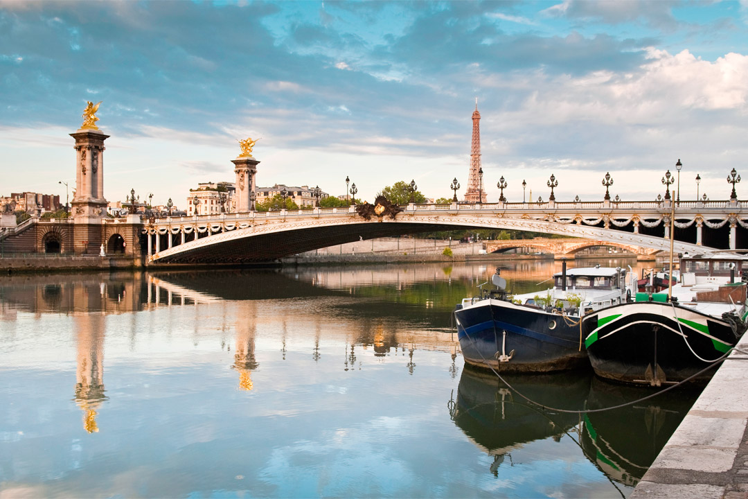  The Alexander III Bridge in Paris. 
