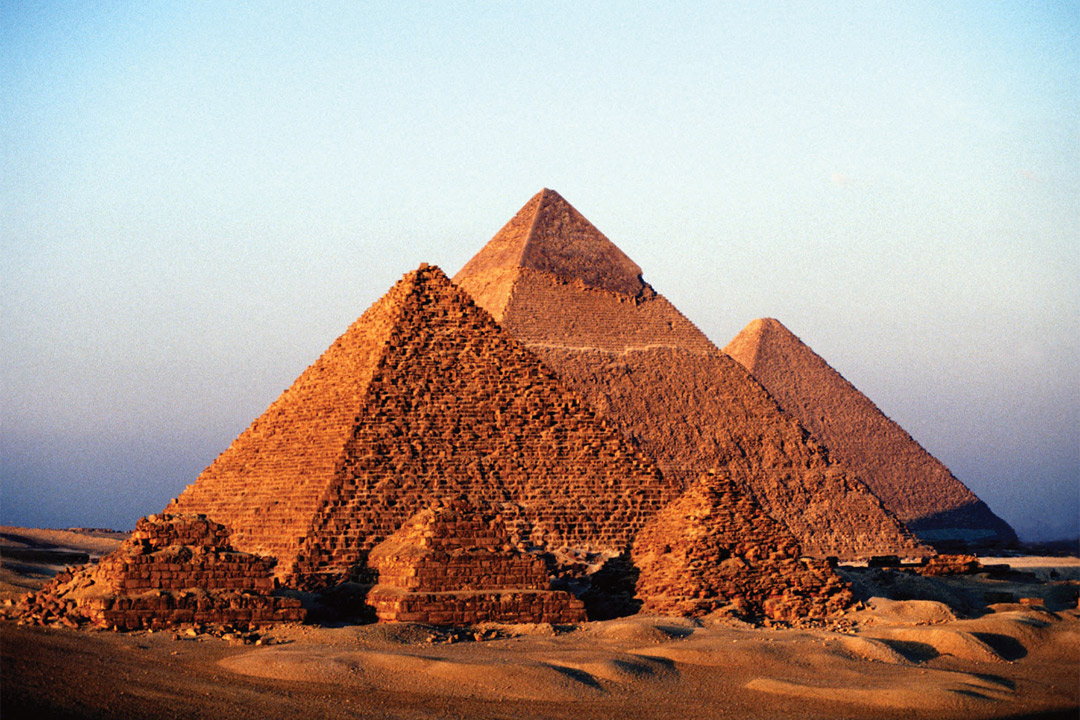  The great pyramids. 