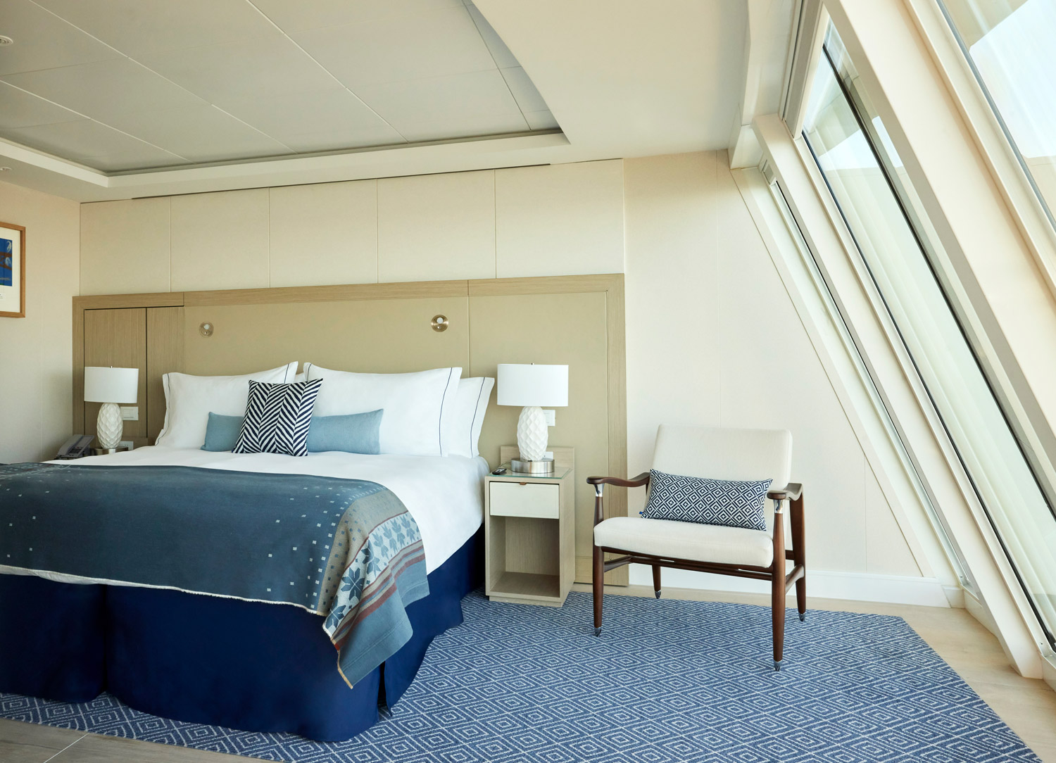 Explorer Suite - Bedroom