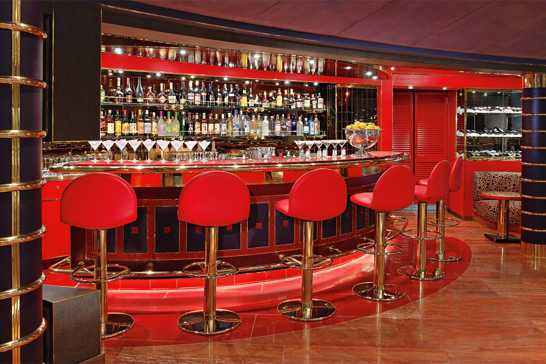  <em>ms Westerdam</em> has a great variety of bars onboard, including the Ocean Bar, the Sports Bar, and Northern Lights Night Club. 