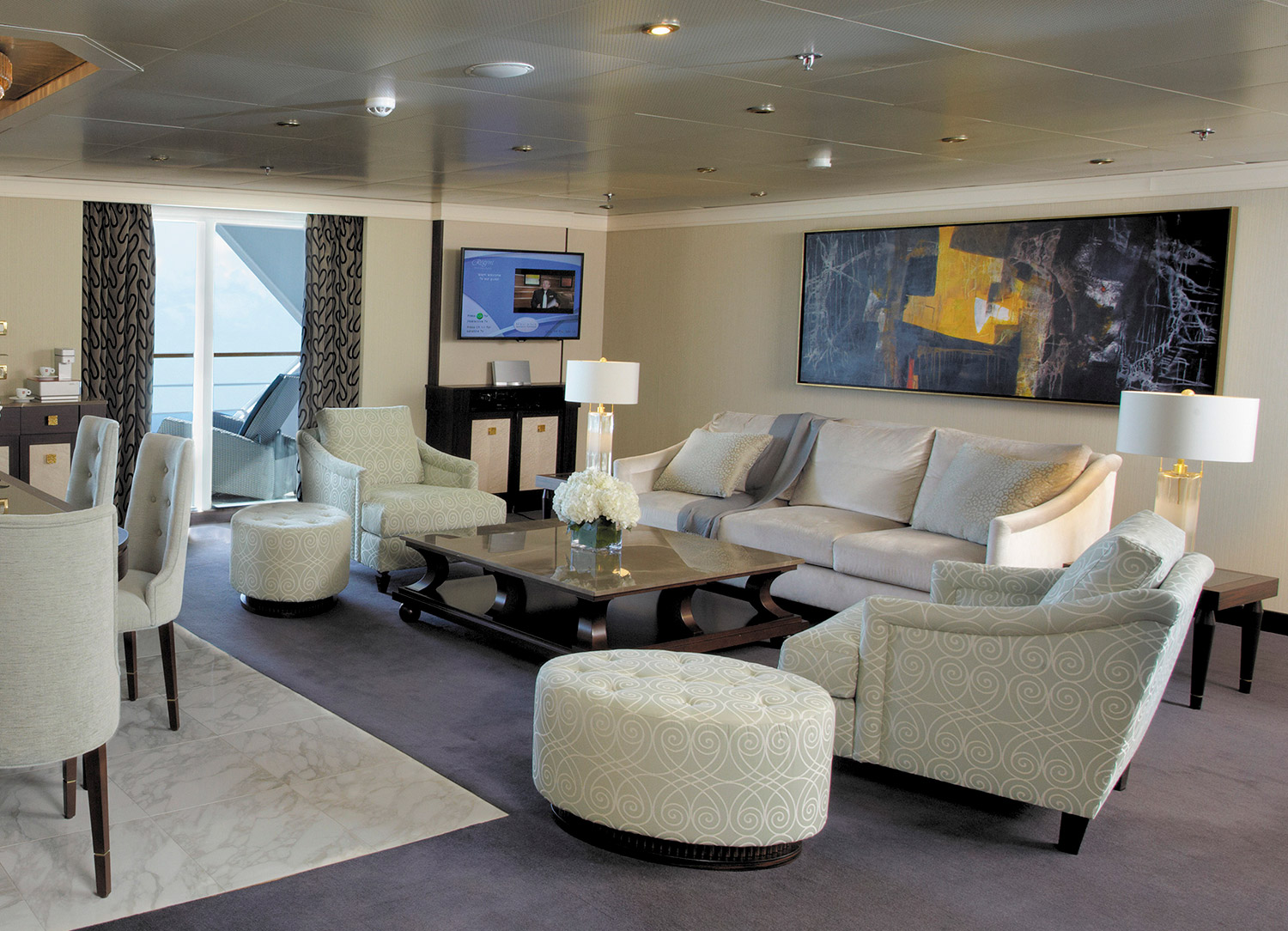 Signature Suite - Living Room