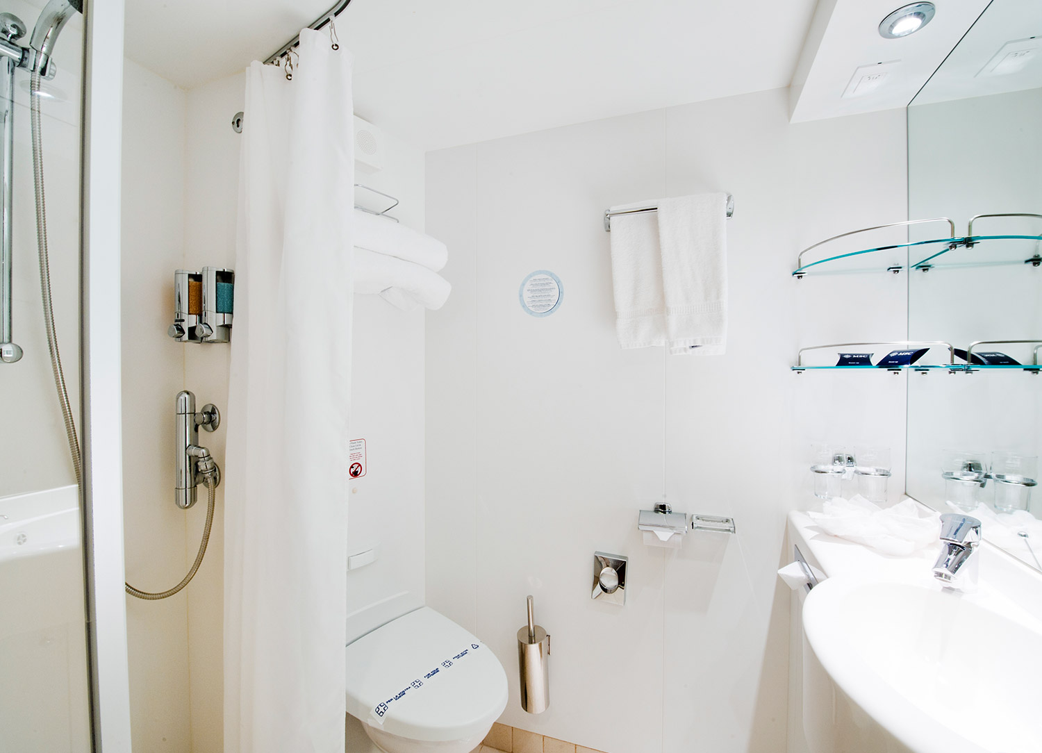 Deluxe Balcony Aurea - Bathroom