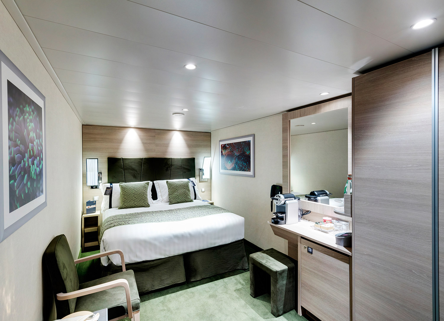 MSC Yacht Club Interior Suite - Bedroom