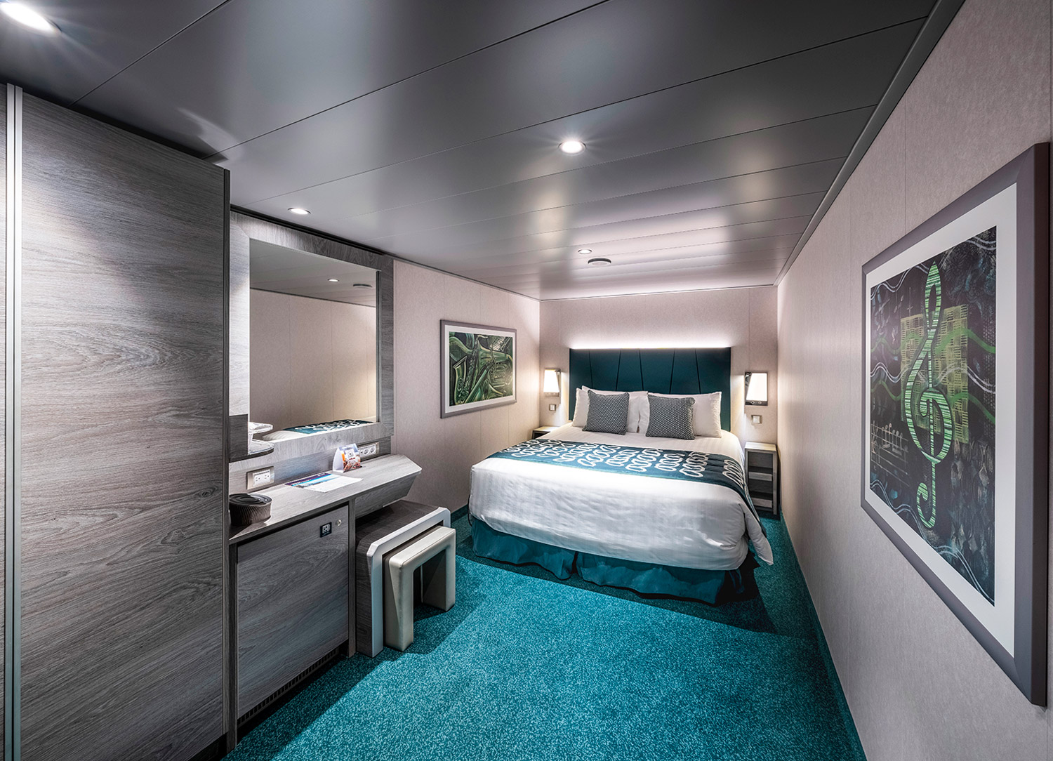 Deluxe Interior - Bedroom