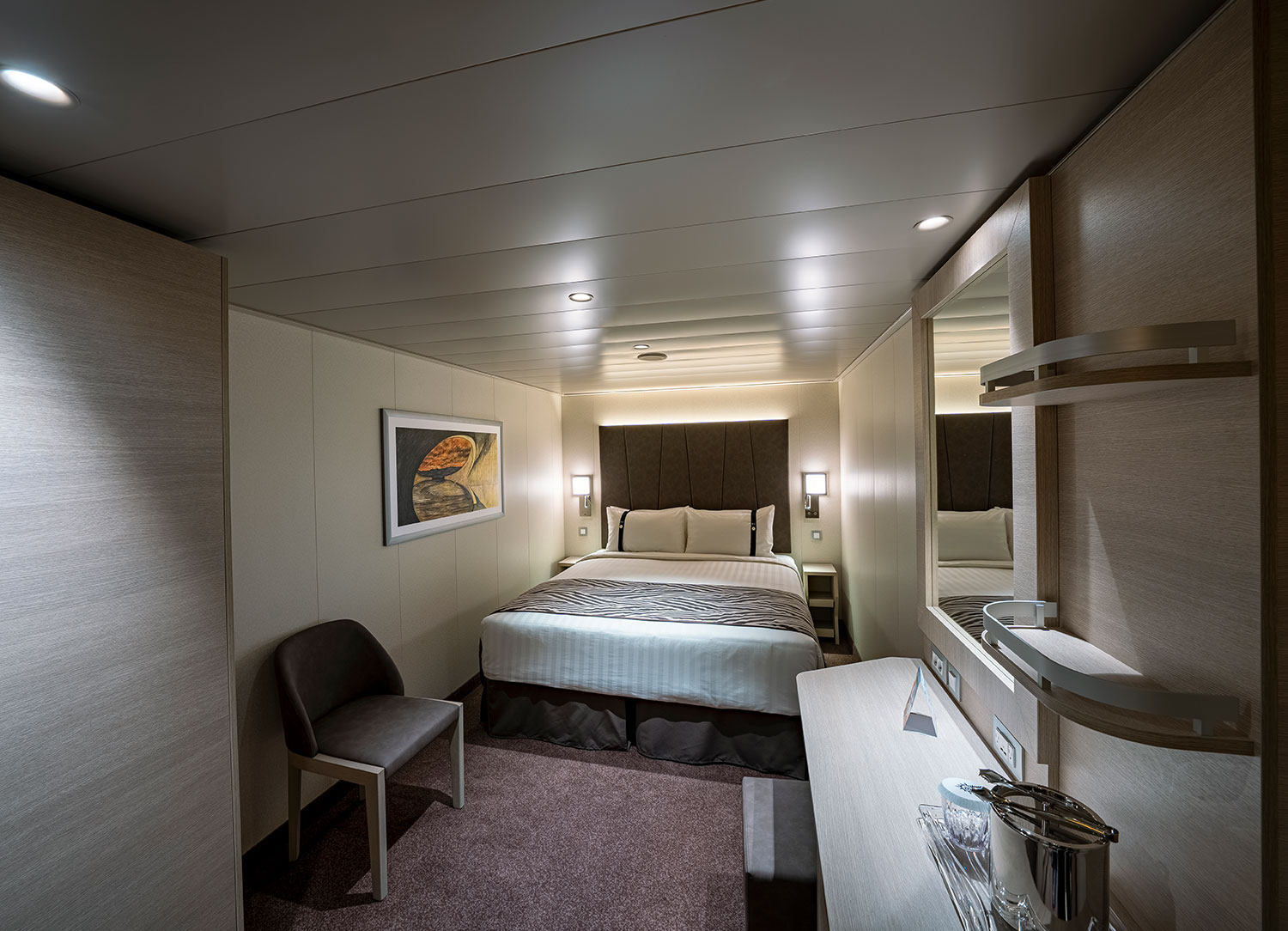 Deluxe Interior - Bedroom