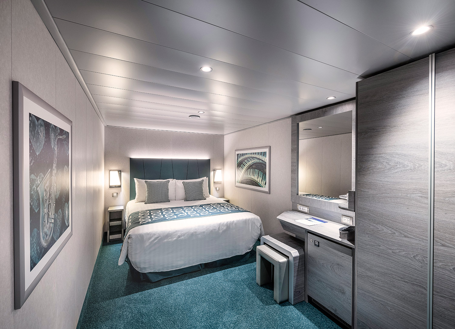Deluxe Interior - Bedroom