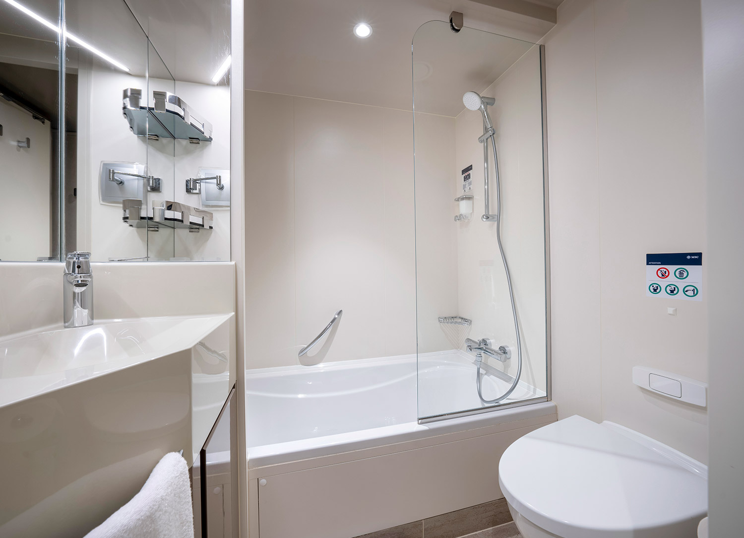 Premium Suite Aurea with Whirlpool - Bathroom