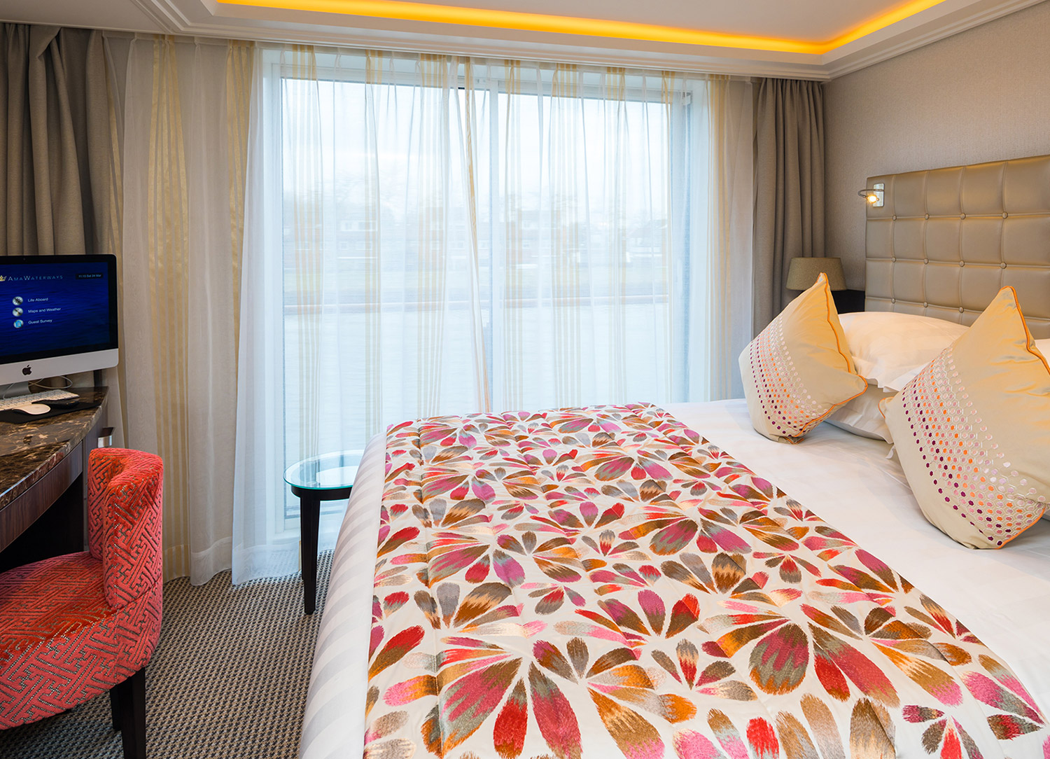 French Balcony - Bedroom