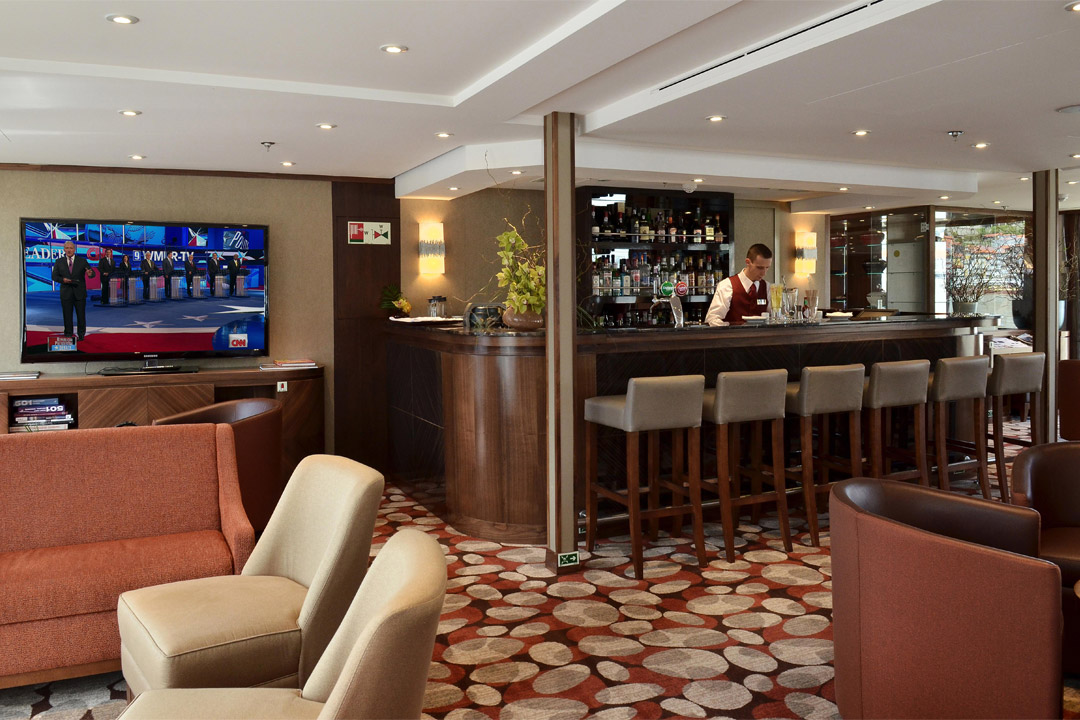  Relax in the Main Lounge and Bar 