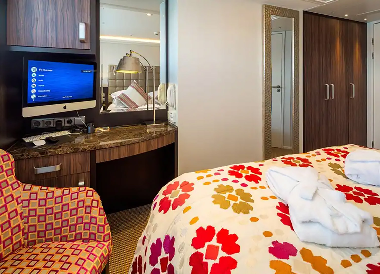 French Balcony - Bedroom