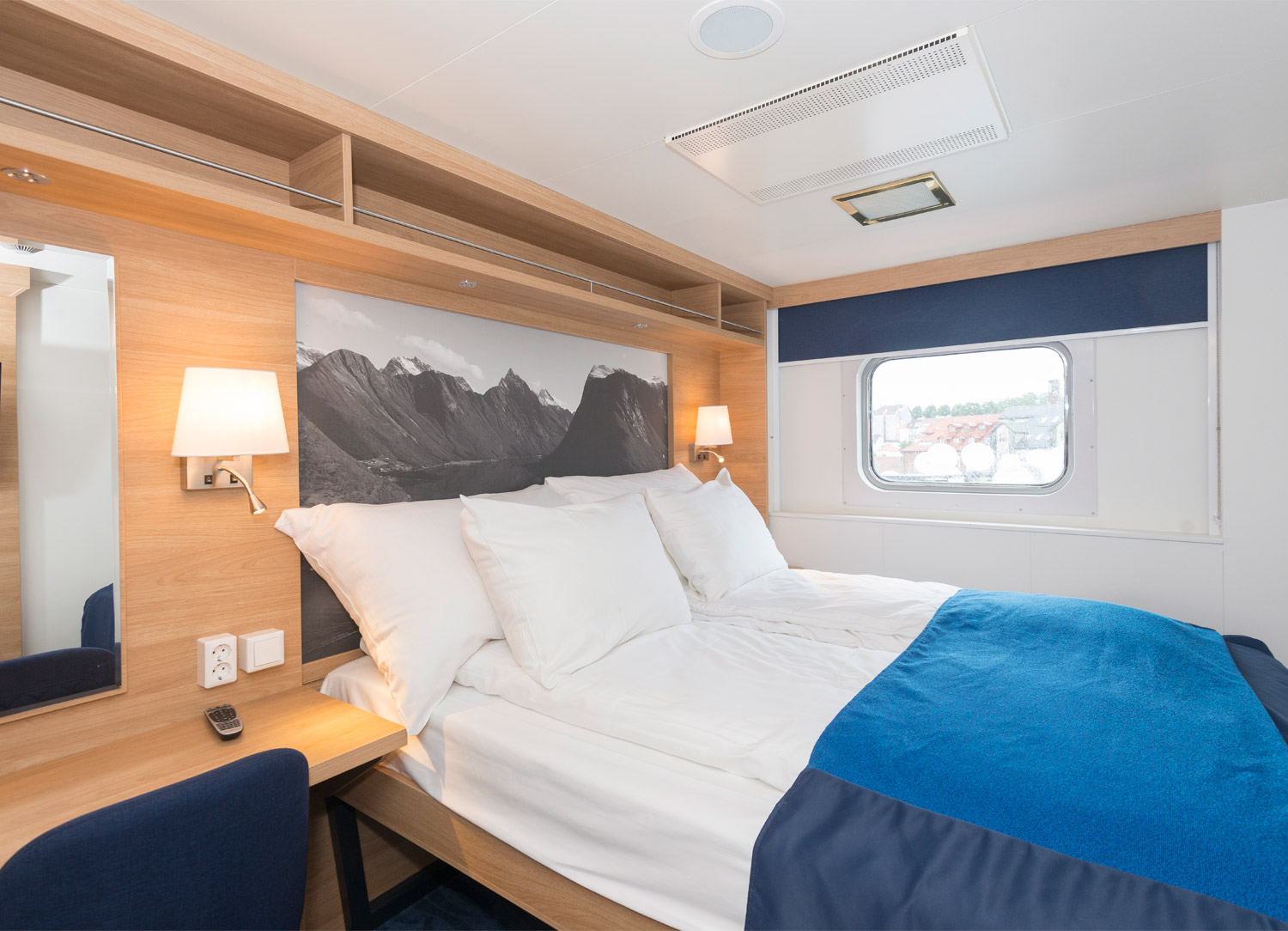 Upper Deck for Two Travelers stateroom on MS Polarlys