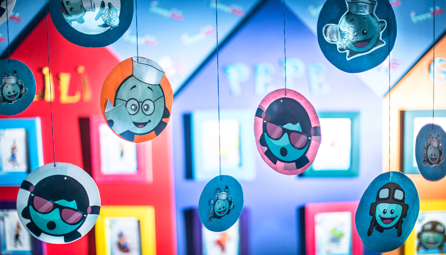 Pullmantur Cruises Slides