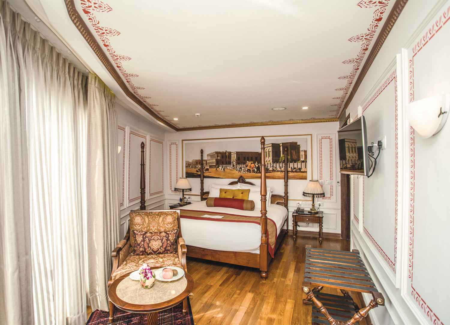 Heritage Suite stateroom on Ganges Voyager II