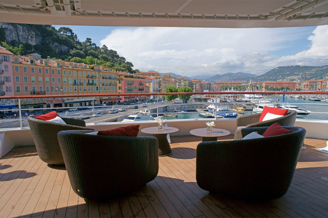  There’s always an incredible view to enjoy when you sail onboard <em>L’Austral</em>. 
