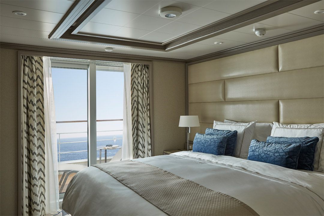  The comfortable accommodations of an Owner’s suite aboard <em>Silver Muse</em> 