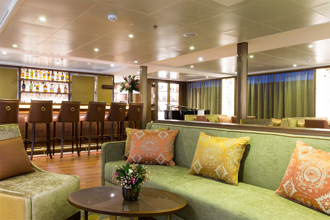  The main lounge onboard <em>MS Douro Elegance</em>.  