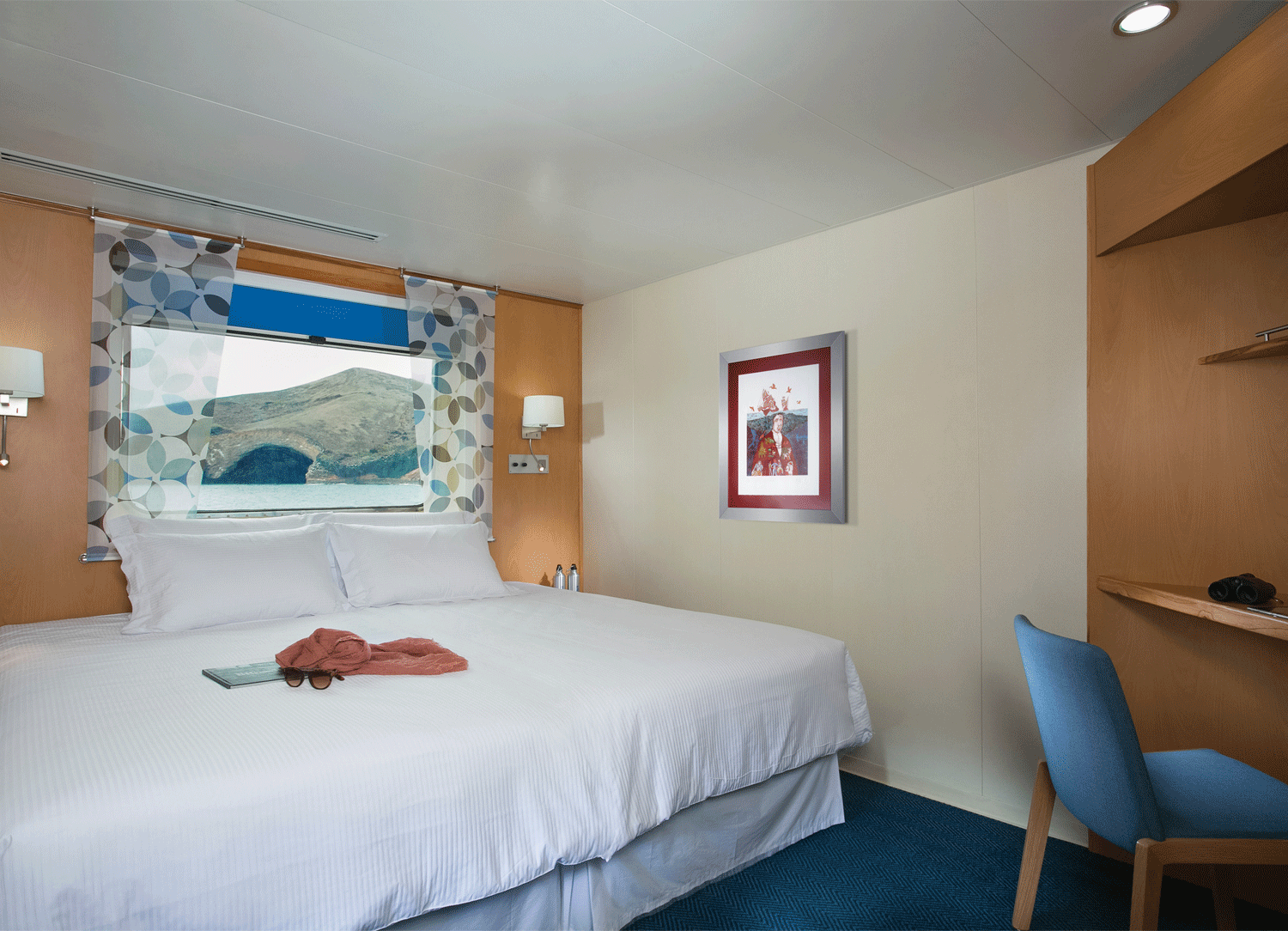 Explorer Double Stateroom stateroom on Santa Cruz II