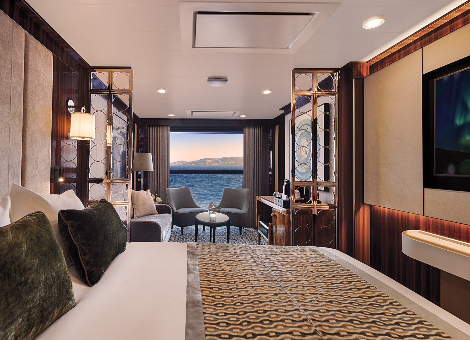 Horizon Stateroom - Bedroom