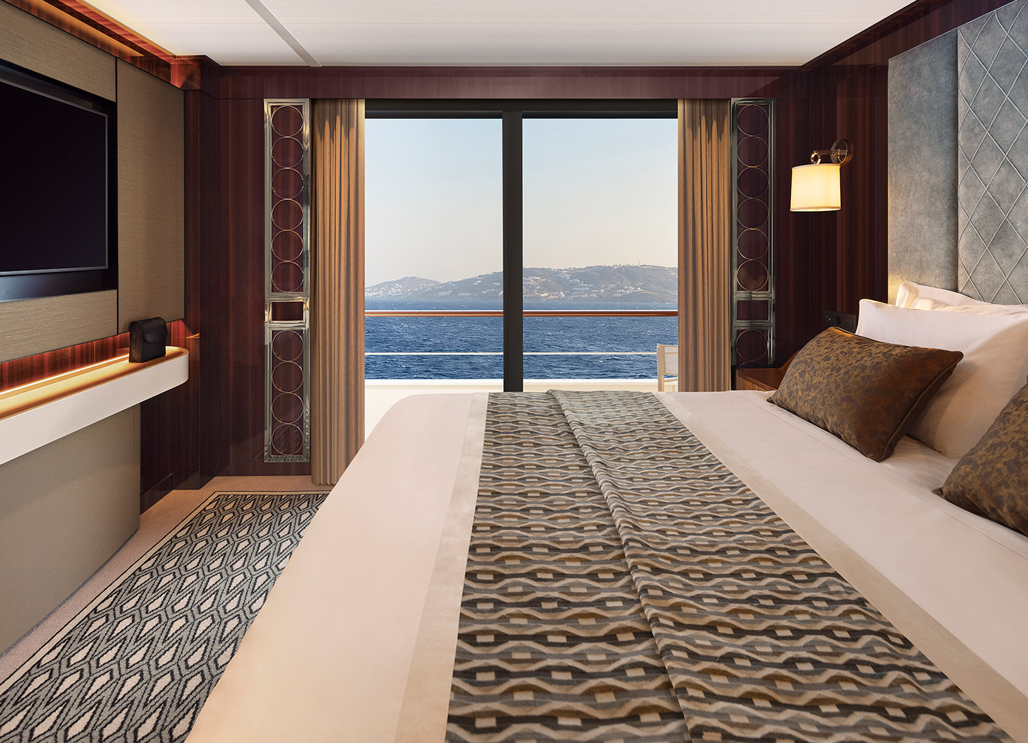 Horizon Deluxe Stateroom - Bedroom