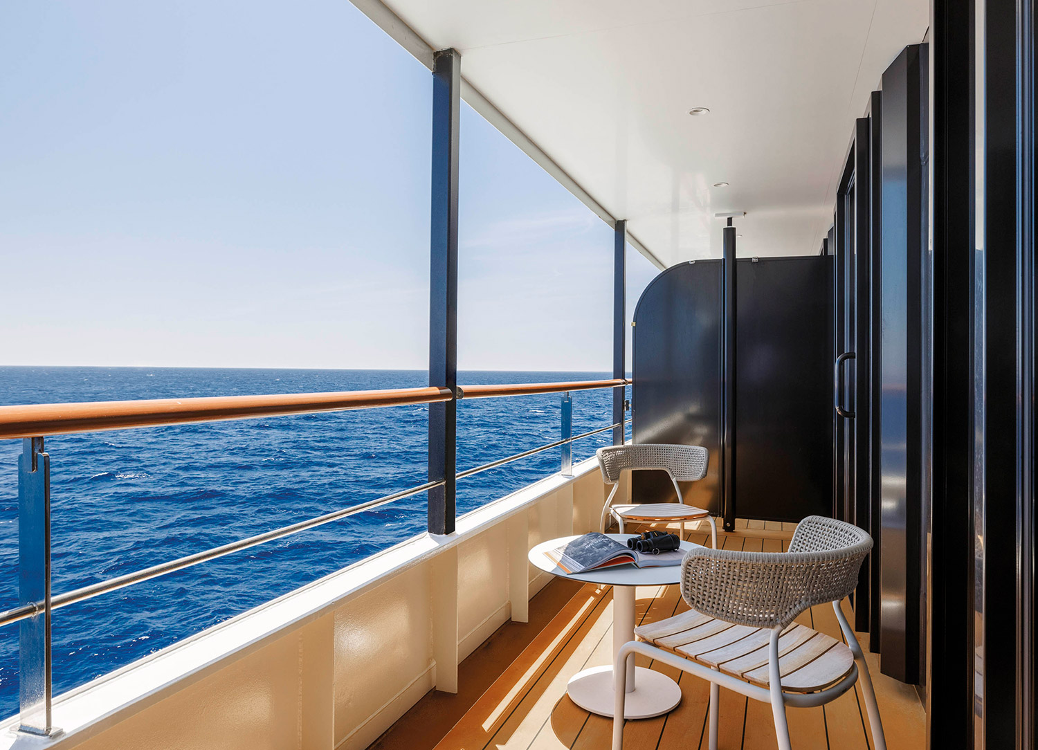 Navigator Suite - Balcony