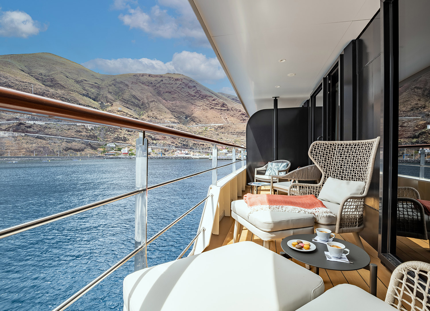 Discovery Suite - Balcony