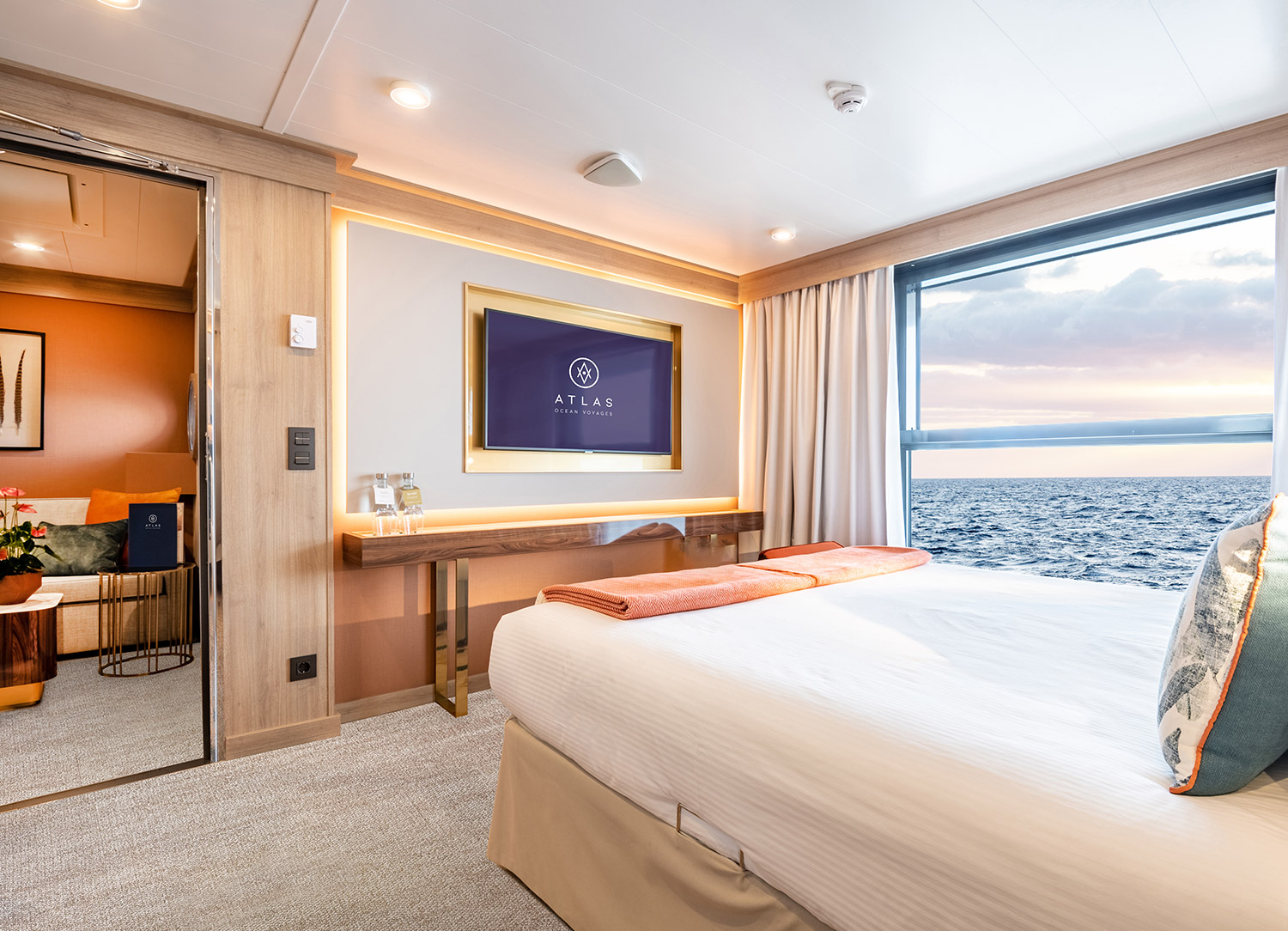 Horizon Deluxe Stateroom - Bedroom