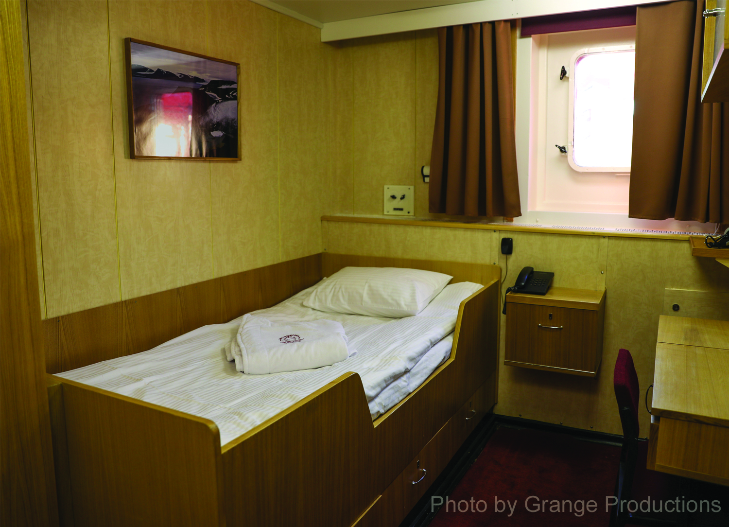 Arktika Suite stateroom on 50 Years of Victory