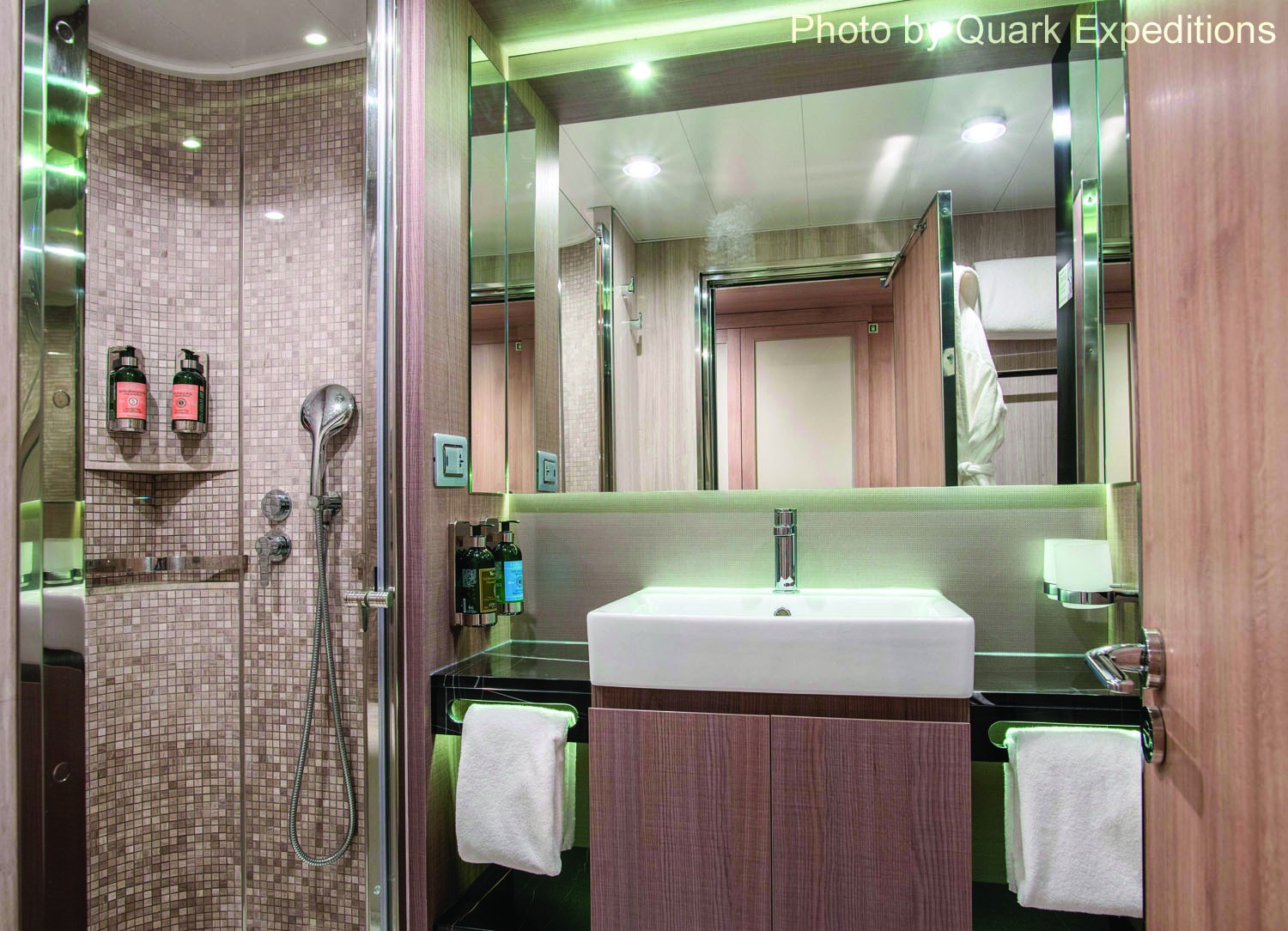 Infinity Suite stateroom on World Explorer