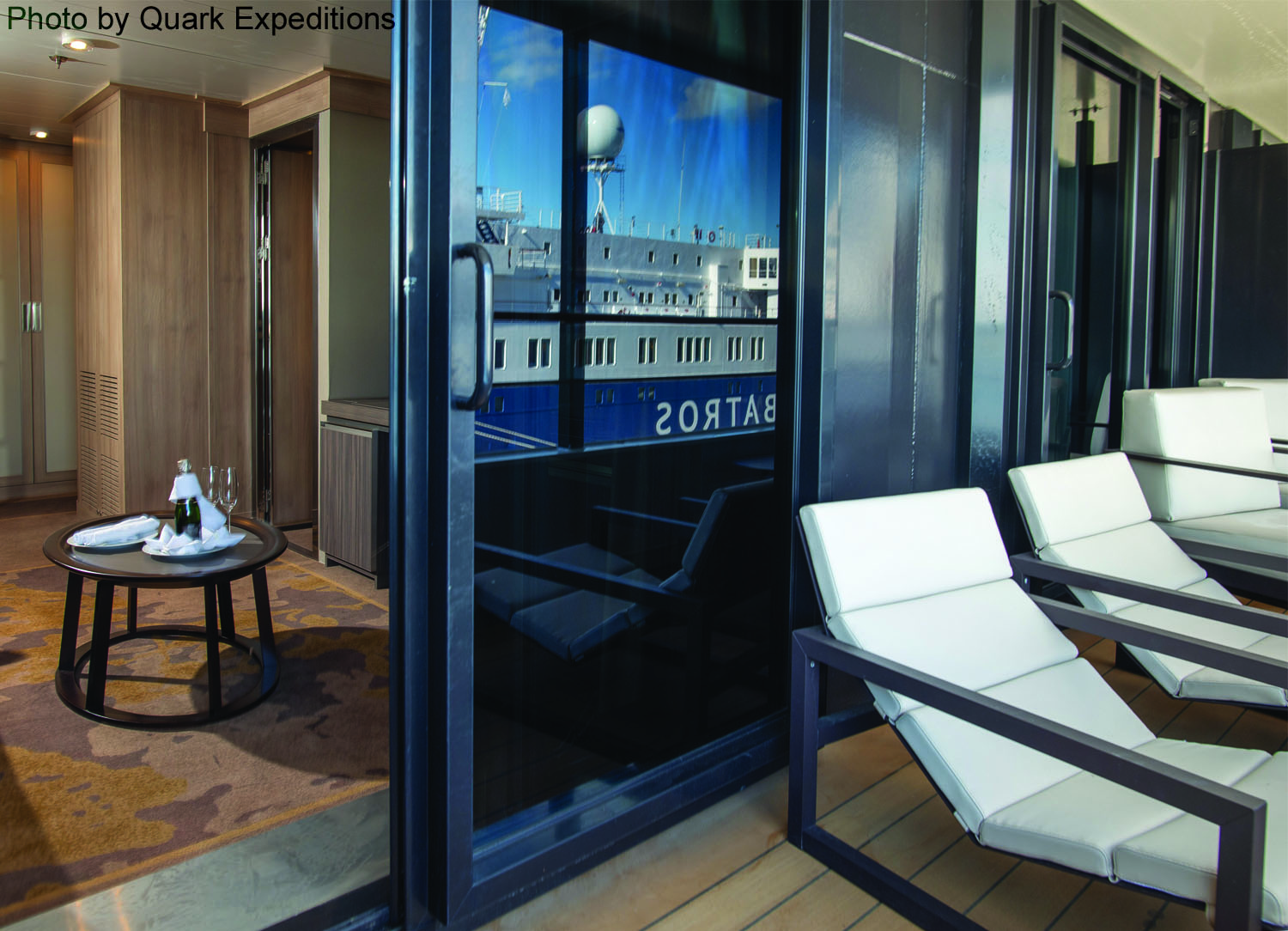 Owner's Suite stateroom on World Explorer