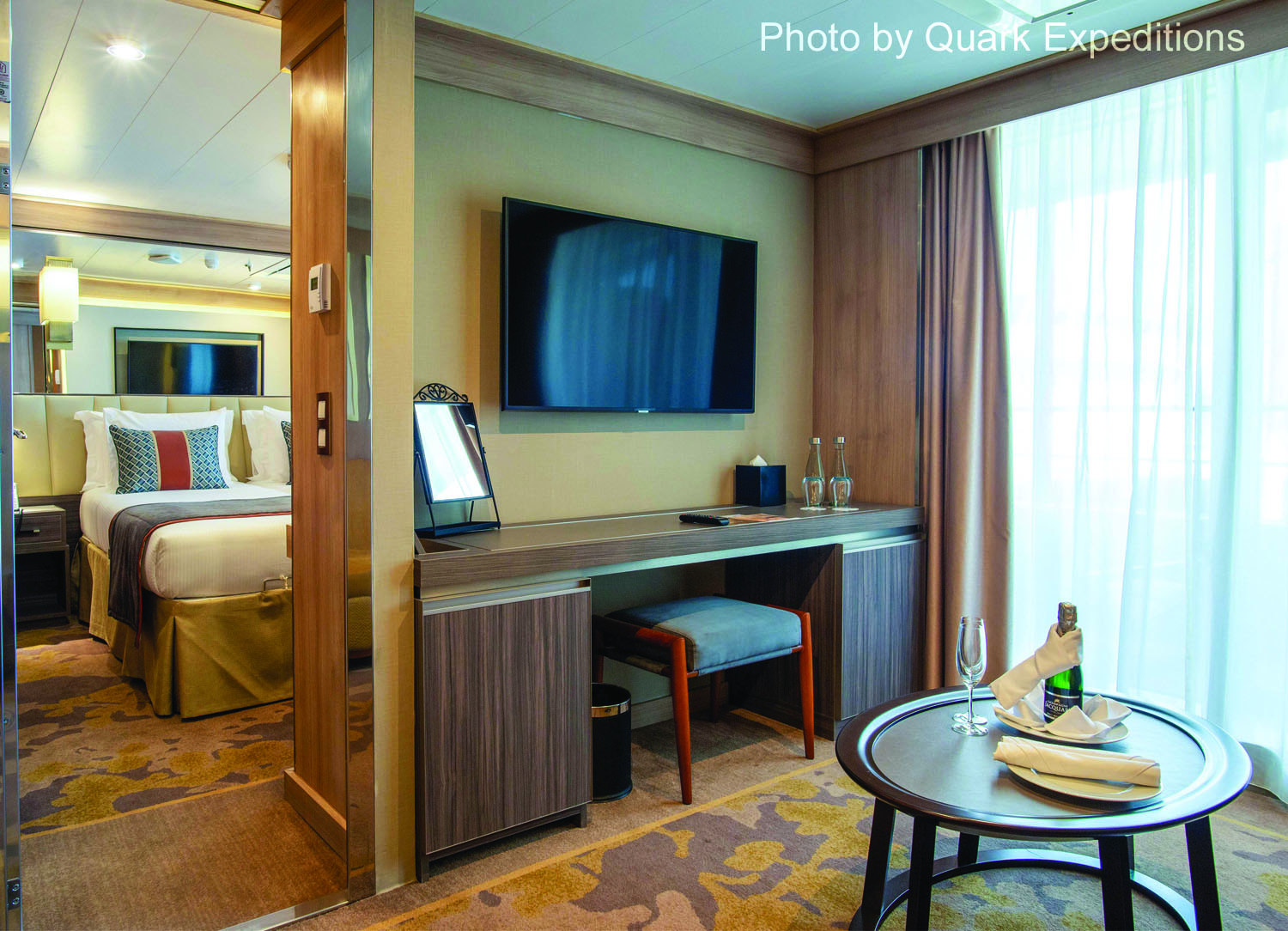 Owner's Suite stateroom on World Explorer
