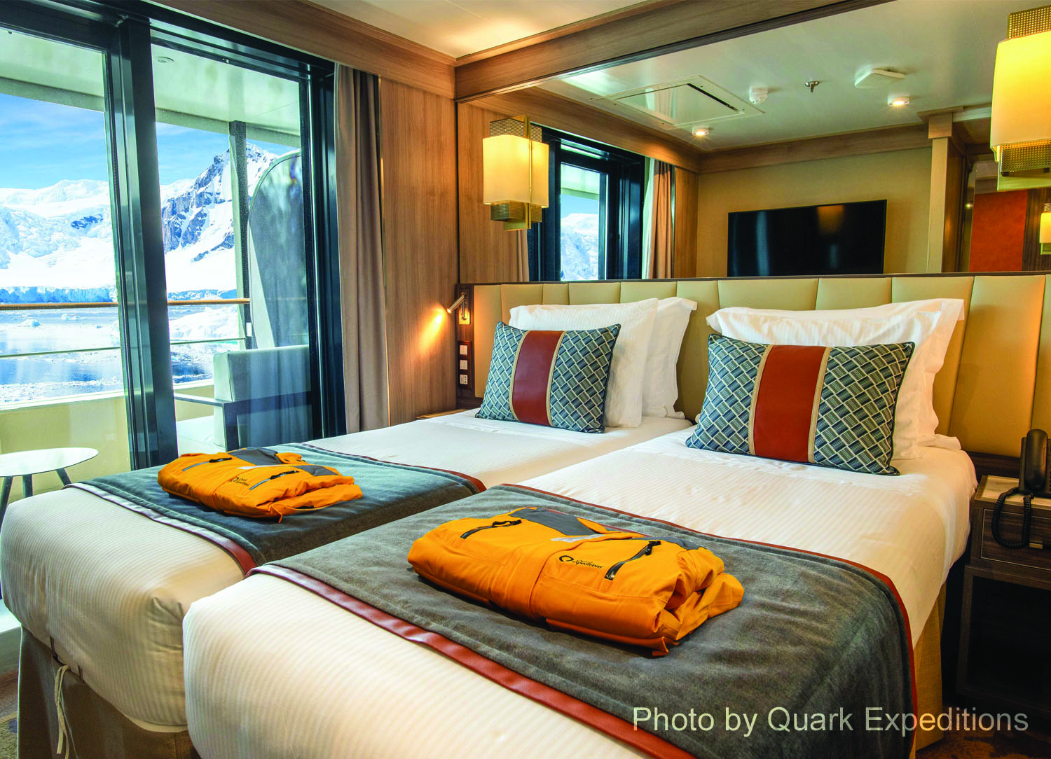 Superior Suite stateroom on World Explorer