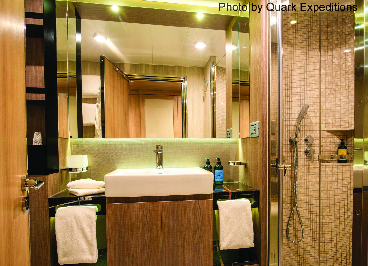Veranda Suite stateroom on World Explorer
