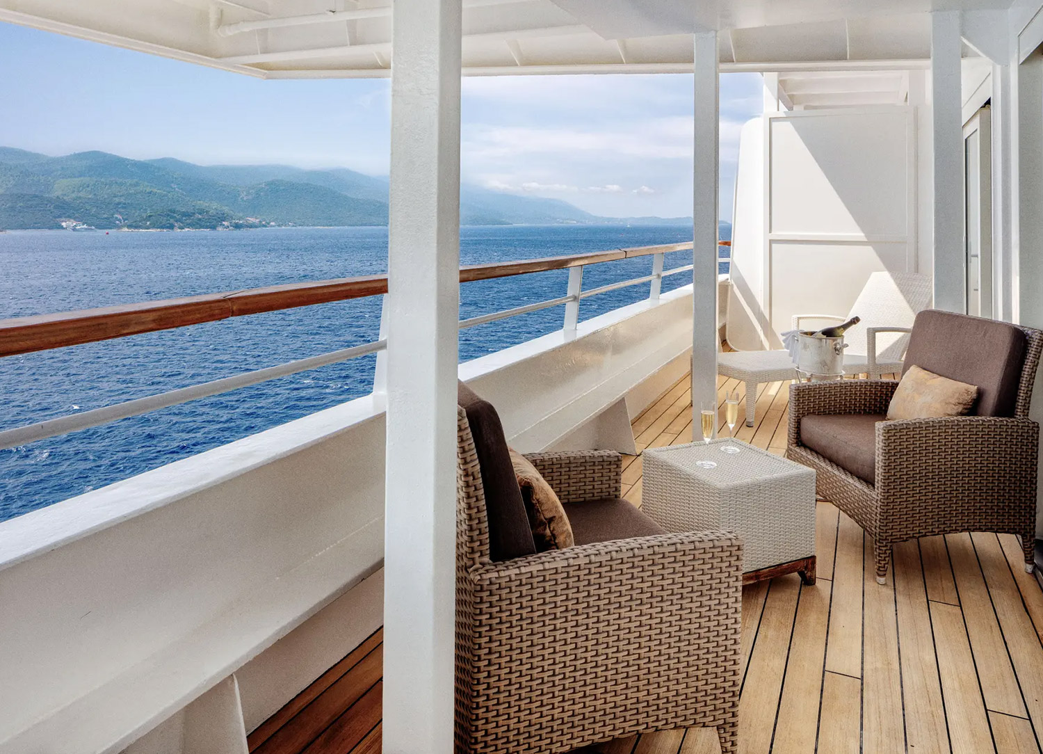 Junior Crystal Penthouse Suite - Balcony