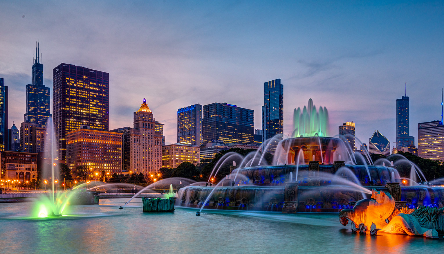 Chicago, IL Vacations, Hotels & Tours