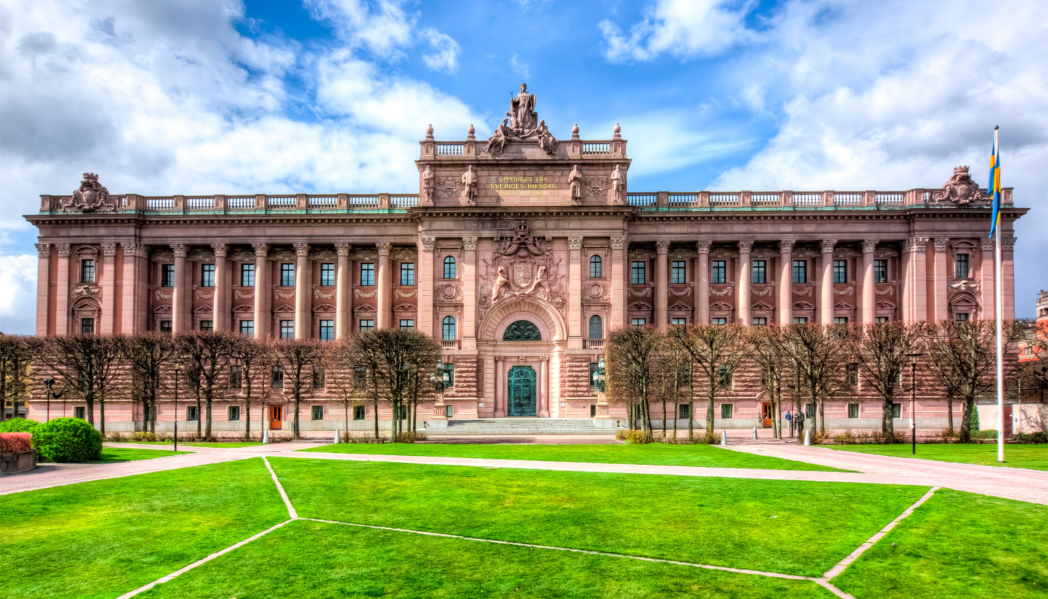 Scandinavia & Russia Vacations Slides