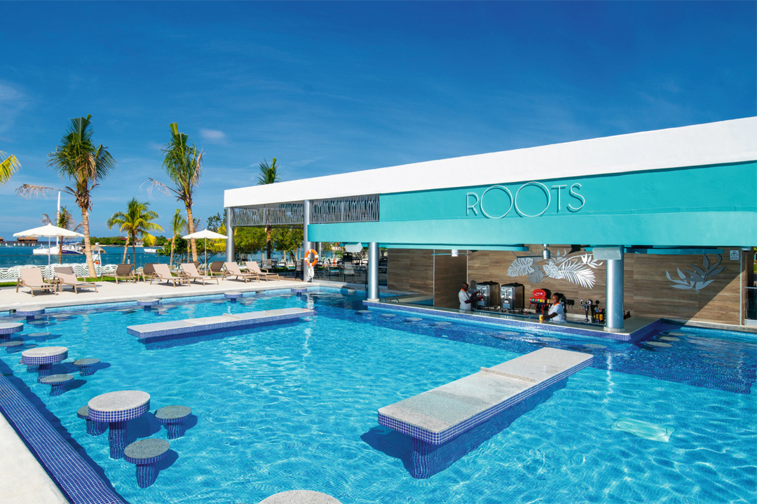The recently renovated pool area at Hotel Riu Montego Bay now features a swim-up bar.