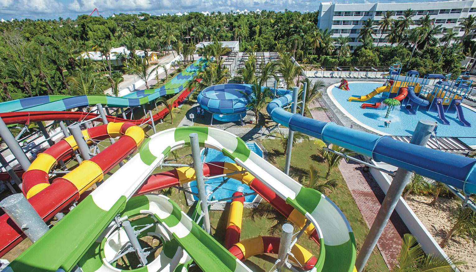 RIU Hotels & Resorts Slides
